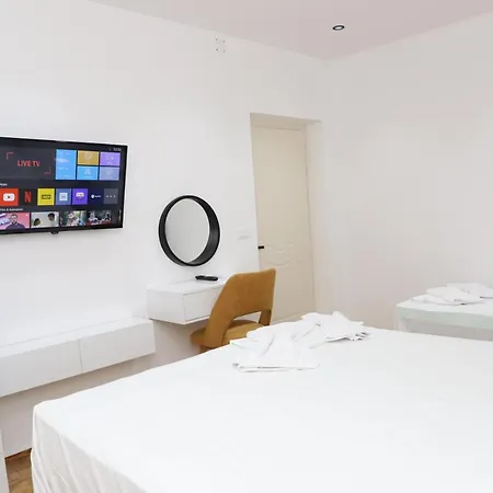 Noel Centre Apartment *