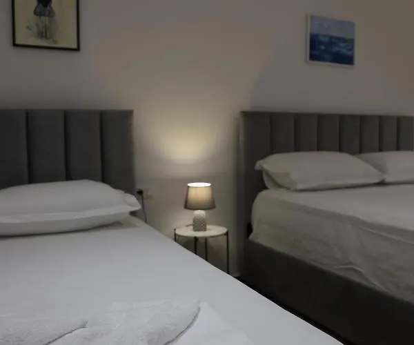 Noel Centre Appartement Berat