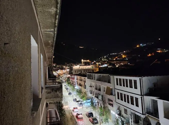 Noel Centre * Berat